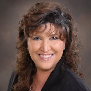 Meet your Posher, Janis